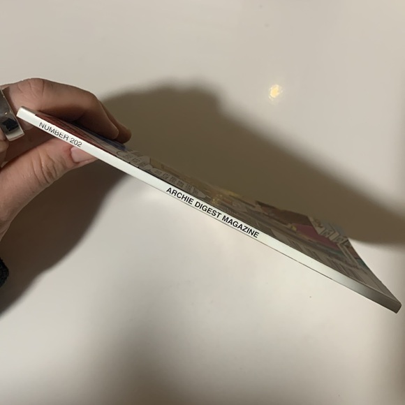 🍭4/$20🍭 Archie Comics - Picture 10 of 10